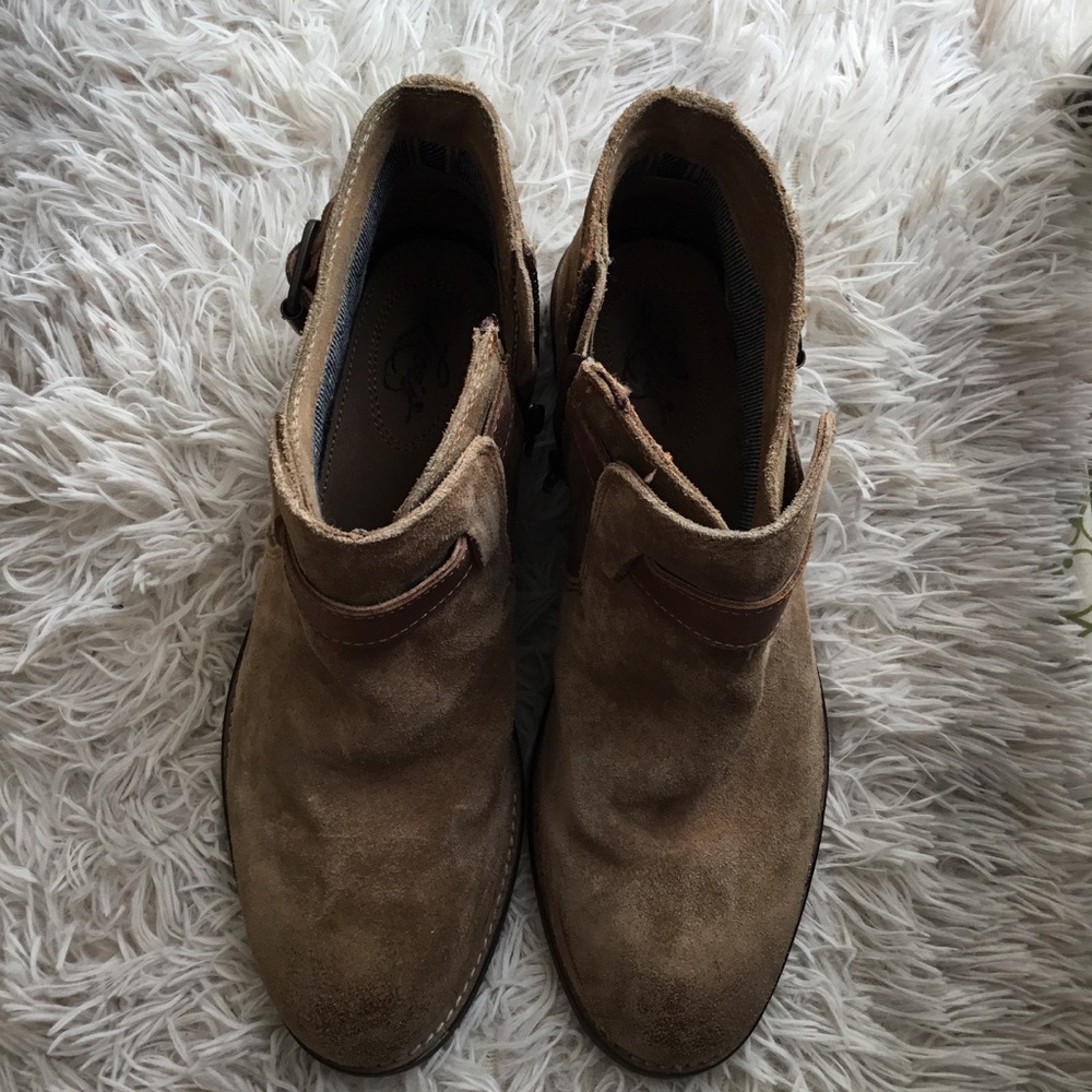 Levi's Suede Booties